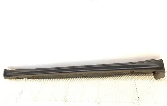 Nissan Juke I F15 Front sill (body part) 