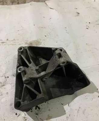 BMW 5 E39 Engine mounting bracket 1432237