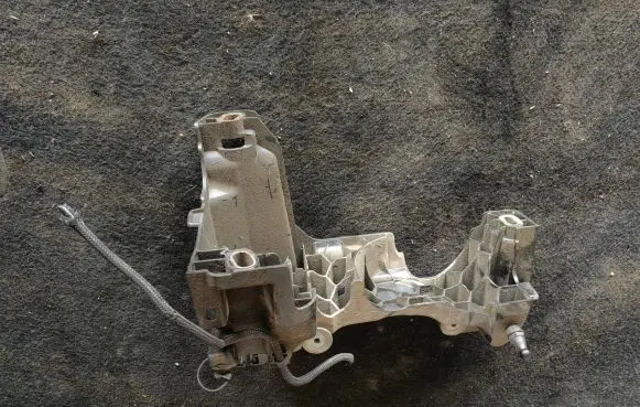 Peugeot 508 Other engine bay part