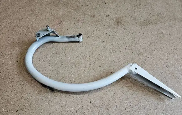Mercedes-Benz E W213 Tailgate/trunk/boot hinge A2137500328
