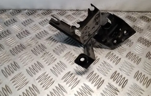 Audi A1 ABS pump bracket 6R2614235G