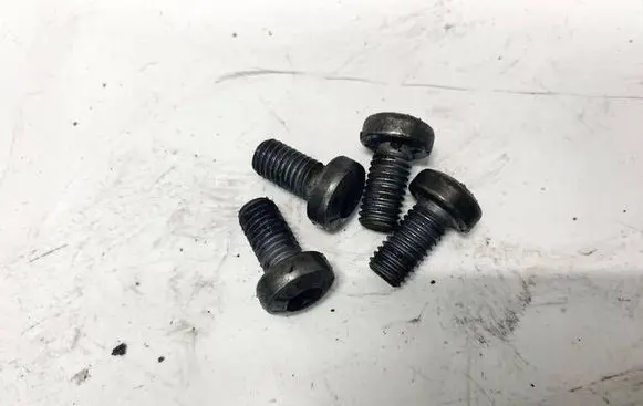 Peugeot 3008 I Nuts/bolts 