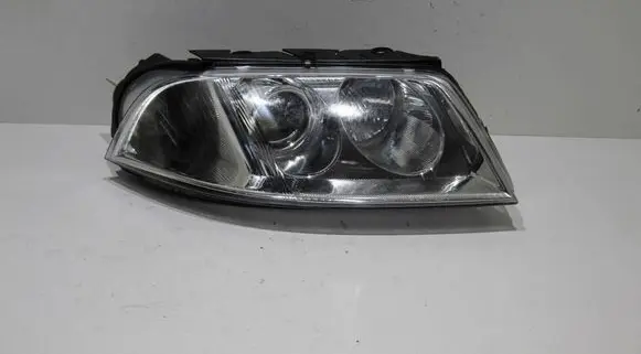 Volkswagen PASSAT B5.5 Headlight/headlamp