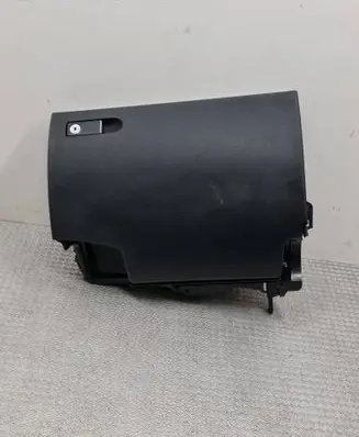 Mercedes-Benz C W204 Glove box A2046800091