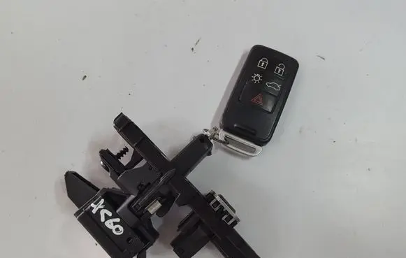 Volvo XC60 Ignition lock 28227917 AH4N15607AE