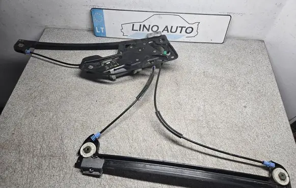 BMW 7 E38 Front door window regulator with motor 51338125202