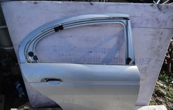 Jaguar S-Type Rear door