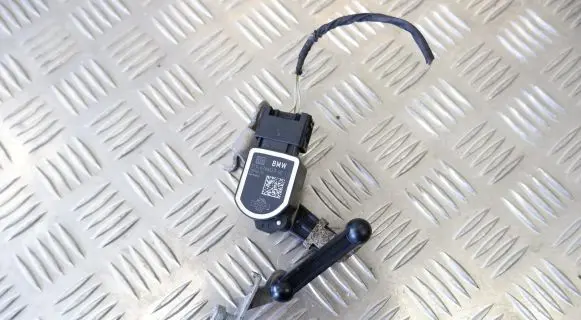 BMW 7 F01 F02 F03 F04 Air suspension front height level sensor 6788569