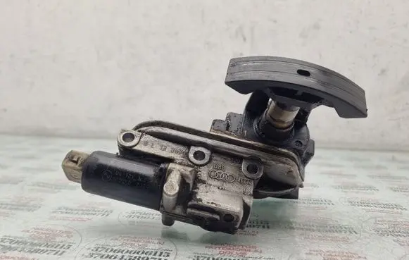 Audi A6 S6 C5 4B Timing belt/chain tensioner 078109088C
