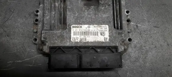 Opel Zafira B Engine control unit/module ECU 0281012549