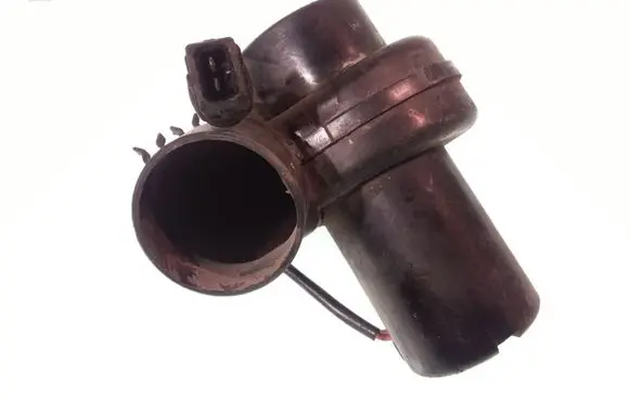 Opel Omega B2 Secondary air pump 0130007810