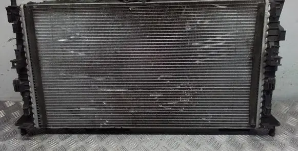 Ford C-MAX I Coolant radiator 3M5H8005TJ