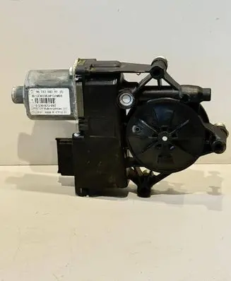 Peugeot 2008 I Front door window regulator with motor 9674254280 0130822697