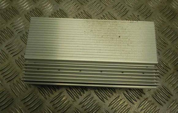 Lancia Voyager Sound amplifier 05107086AI R2436