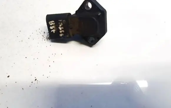 Volkswagen PASSAT B5.5 Air pressure sensor 0281002177 038906051