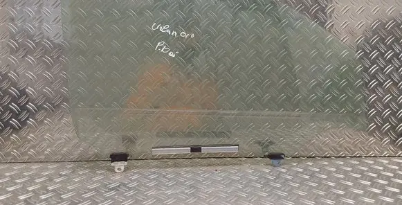 Toyota Urban Cruiser (XP110) Front door window glass four-door 43R00033
