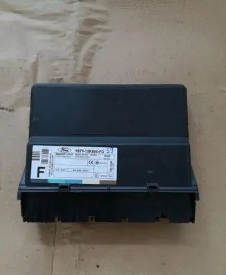 Ford Focus Comfort/convenience module 1S7T15K600FD