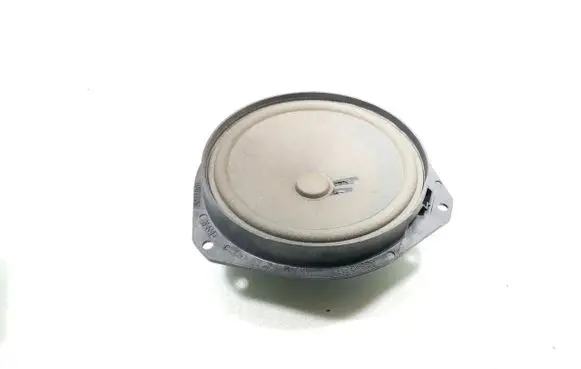 Alfa Romeo Giulietta Front door speaker 518302800