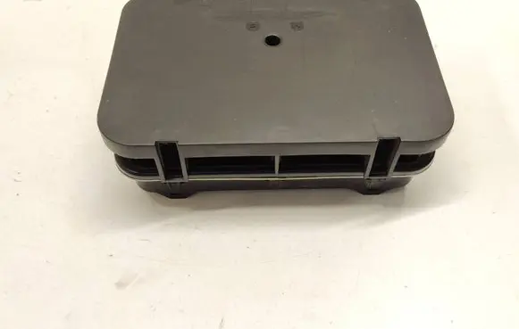 BMW 5 GT F07 Quarter panel pressure vent 9122453 64229122453 64228377280