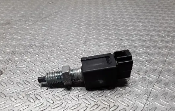 Clutch pedal sensor