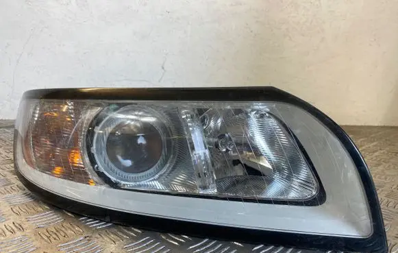 Volvo S40 Headlight/headlamp 31299584 0301237202 LEC6A6152