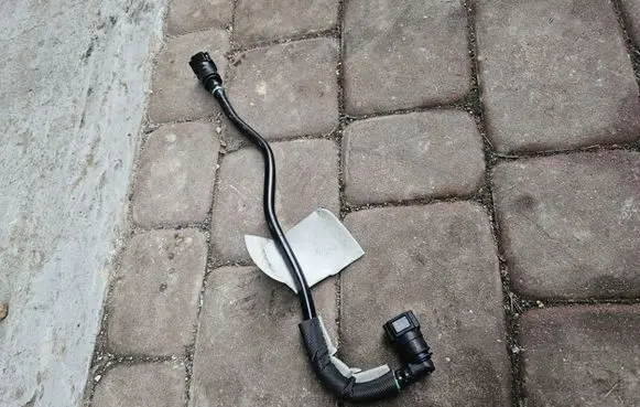 Renault Zoe Engine coolant pipe/hose 462268871R
