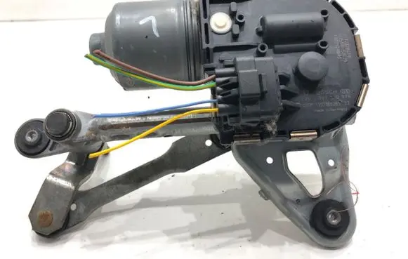 Peugeot 3008 I Front wiper linkage and motor 9671062180