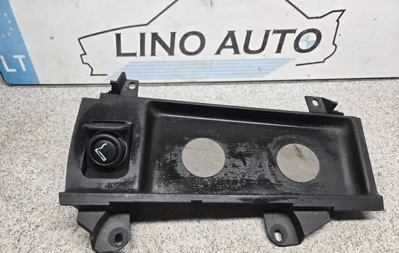 BMW 5 E39 Cigarette lighter trim front 8159694