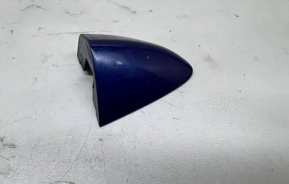Volkswagen PASSAT B6 Front door handle cover 3C0837880