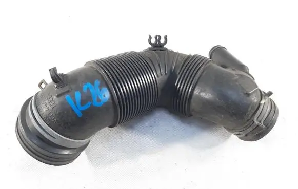 Volkswagen PASSAT B6 Air intake hose/pipe 3C0129654P