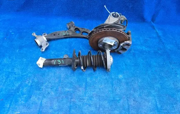 BMW 1 F40 Front suspension assembly kit set 6876646 6879844