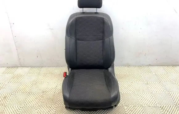 Nissan Qashqai Front driver seat
