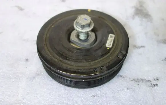 Renault Trafic III (X82) Crankshaft pulley 000KM