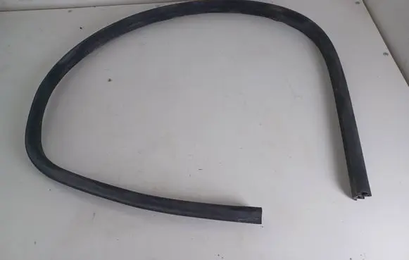 Mercedes-Benz E W238 Front door rubber seal A2386922600KMI 2386922600