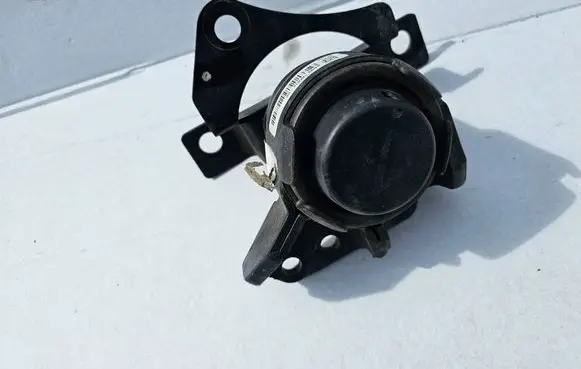 Ford Mondeo MK V Engine mount bracket DG936F012GC