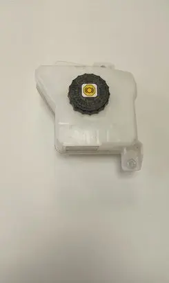 Brake fluid reservoir