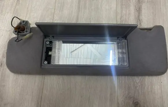 Jaguar XJ X40 Sun visor
