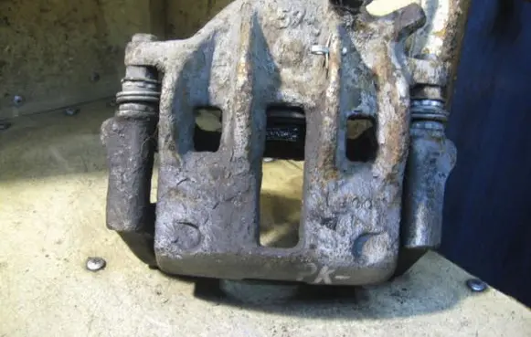 Peugeot 607 Front brake caliper