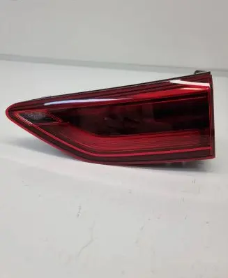 Tailgate rear/tail lights