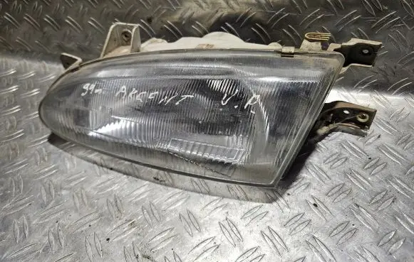 Hyundai Accent Headlight/headlamp 029684 2211103L