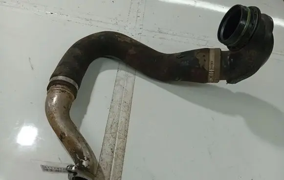 Opel Insignia A Intercooler hose/pipe 
