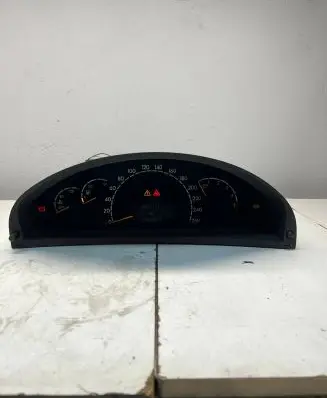 Mercedes-Benz S W220 Speedometer (instrument cluster) A2205401211