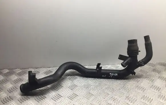 Audi A6 C7 Engine coolant pipe/hose 03L121071B GF25GB5