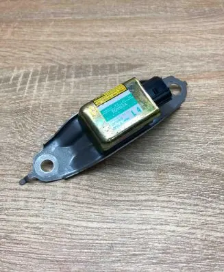 Toyota Prius (XW20) Airbag deployment crash/impact sensor 8983447020 1879000921