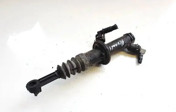 Renault Megane II Clutch master cylinder 8200151771