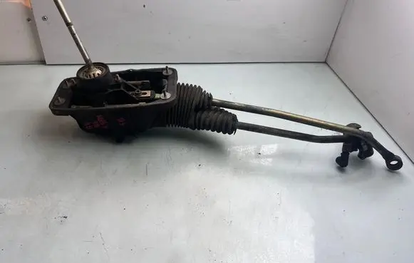 Audi A4 S4 B7 8E 8H Gear shifter/selector 8E0711025 0711025 400417