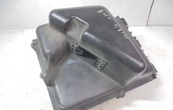 Mercedes-Benz Vito Viano W638 Air filter box A6380900151