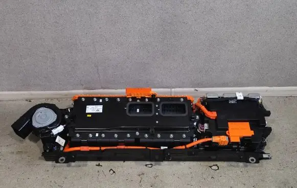 Hyundai Tucson IV NX4 Hybrid / electric car battery 37510P0000 37506P0000