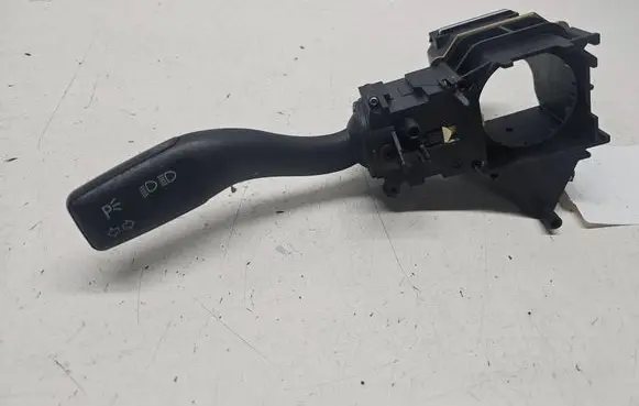 Audi Q7 4L Indicator stalk 4E0953513A