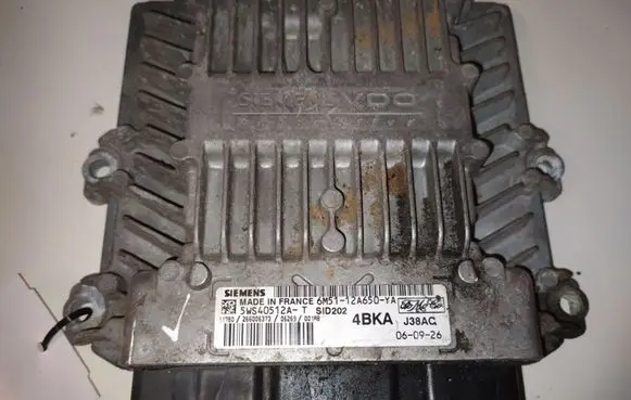 Ford Focus Engine control unit/module 5WS40512AT